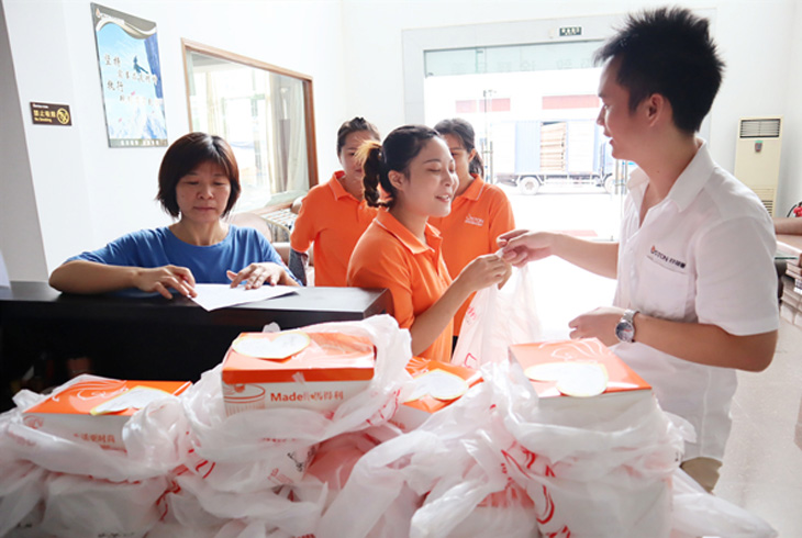 菲思盾壁掛爐員工生日活動(dòng)