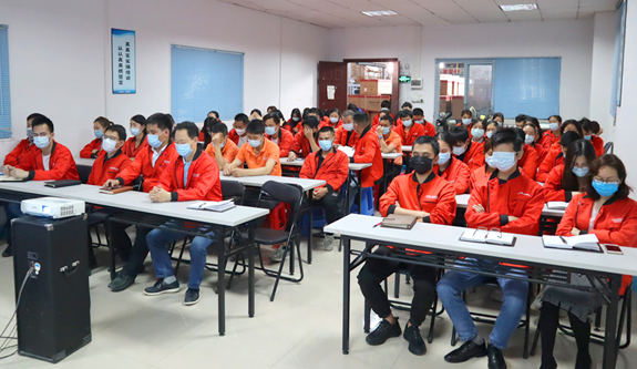 菲思盾愛心基金理事會現場